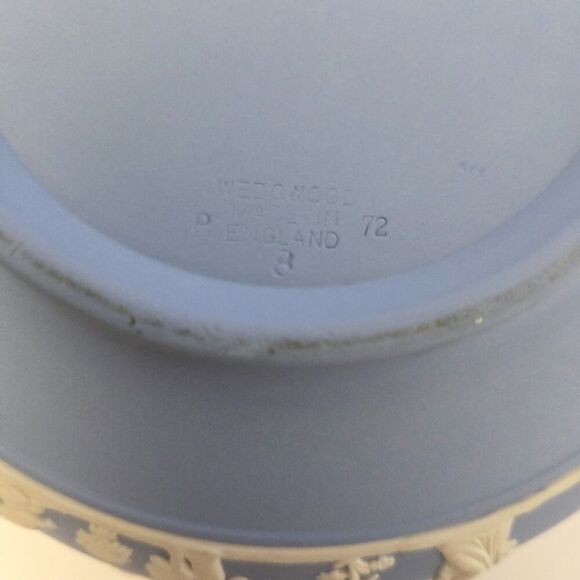 VTG Wedgwood Jasperware Bowl Aprox 8" The Sacrifice Greek Design 1972 Blue Matte - Picture 6 of 11